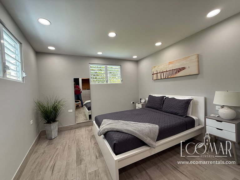 EcoMar Rentals #4: Near Beach Couple's Tropical Retreat